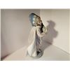 Image 2 : 723 --  Lladro figure  "Mandolin Serenade