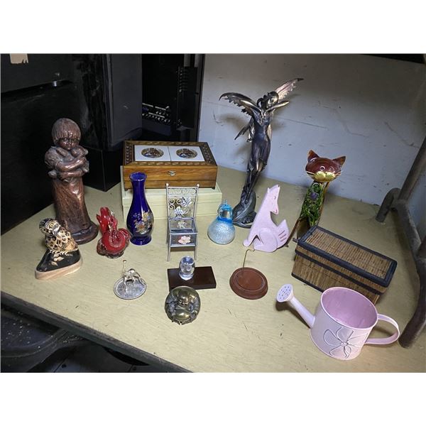 730 --  Shelf Lot Of Ornaments Wood Boxes + More