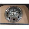 Image 1 : 8 bolt 17" dually hub cap
