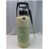 Image 1 : Mastercraft 3.5 gallon sprayer
