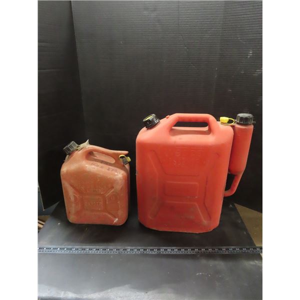 pair of jerry cans 10L and 20 L