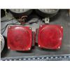 Image 3 : lot of lights , signal lamps , brake lights , and reflectors