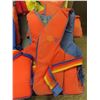 Image 3 : lot of 5 life jackets various sizes