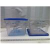 Image 3 : 2 pails for liquid measuring
