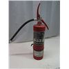 Image 1 : fire extinguisher