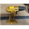 Image 2 : Black and decker drill and Dewalt cordless no battery