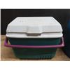 Image 3 : Rubbermaid cooler , water jug