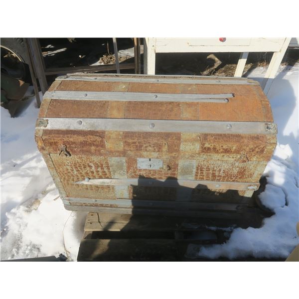 vintage trunk
