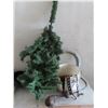 Image 1 : Christmas tree , 2 lengths of chain misc. sizes