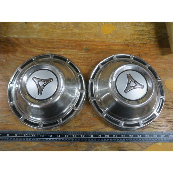 2 Chrysler moon hub caps