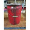 Image 3 : 5 gallon Chief Brand 99 motor oil pail - YR24-5-45