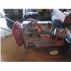 Image 4 : Campbell Hausfeld 1HP air compressor with hose