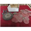 Image 1 : assorted grinding sanding discs