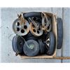 Image 2 : Lot of wheels and pulleys