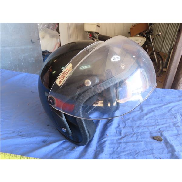range snowmobile helmet great condition