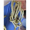 Image 4 : rope hoist set to work and comes with extra rope vintage and functional