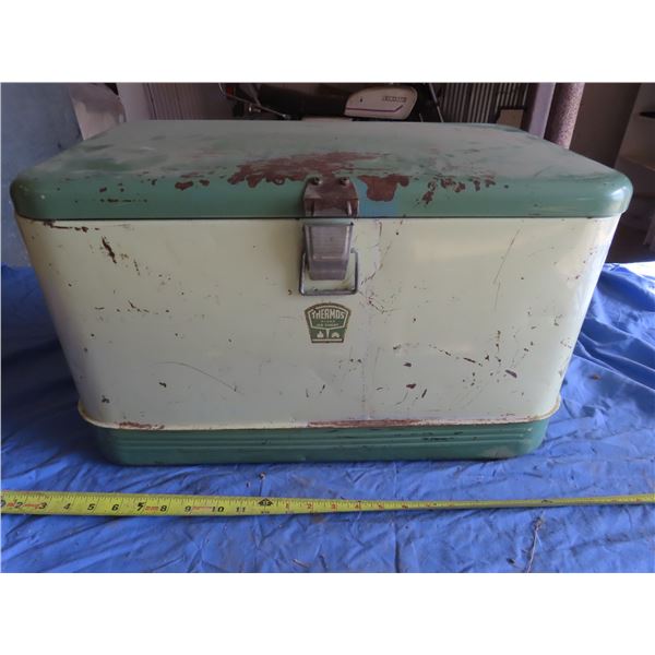 vintage thermos ice chest no cracks great condition
