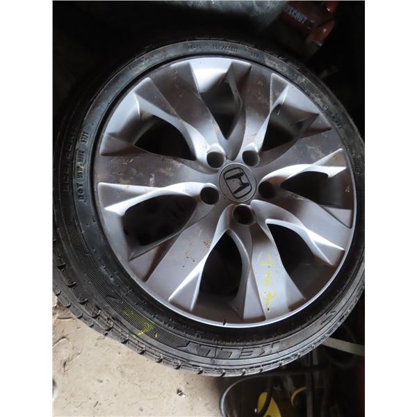 set of OEM Honda civic rims and rubber 205-50-R17