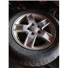 Image 1 : set of jeep wheels 17" tires don’t hold air 235-65-r17