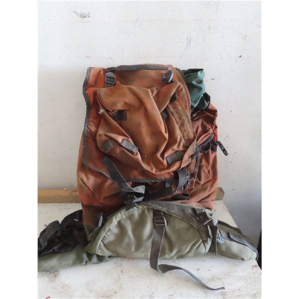 exploration back pack