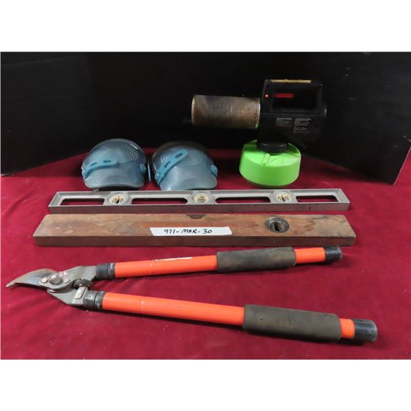 insecticide flogger , knee pads , levels , snips