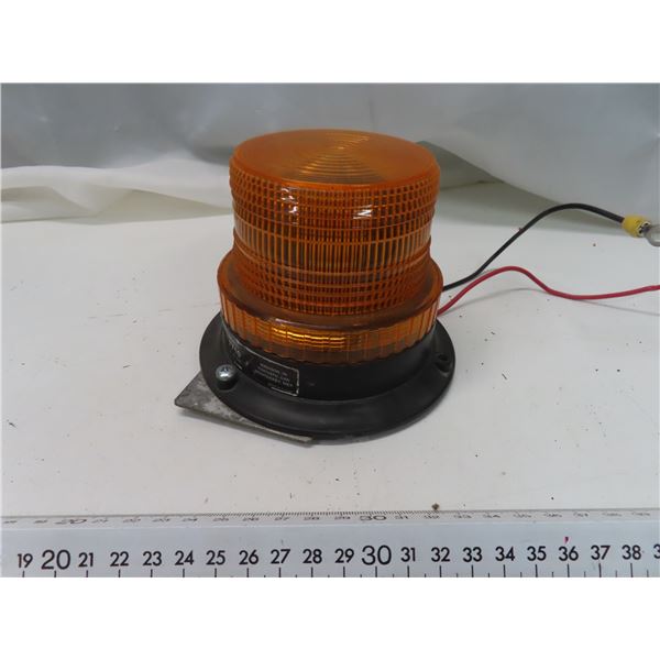 Grote amber warning lights