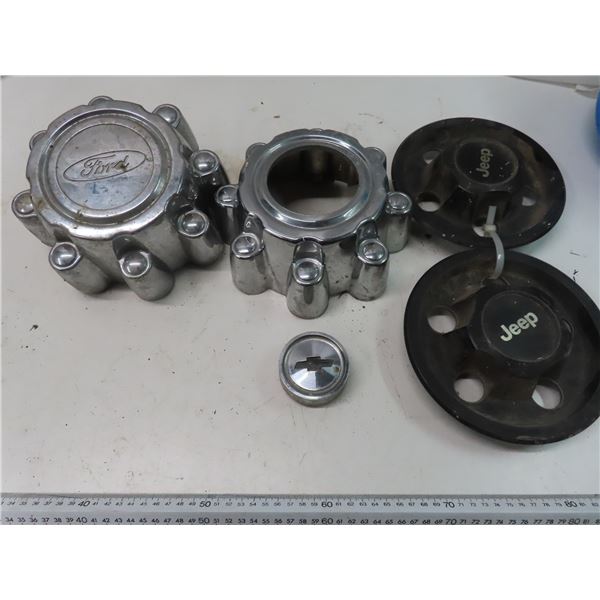 lot of hub covers jeep , ford , chevy center cap