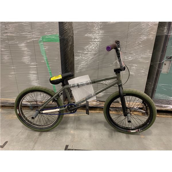 GREY BMX BIKE