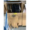 Image 1 : WARDROBE BOX WITH ASSORTED CLOTHING