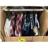 Image 2 : WARDROBE BOX WITH ASSORTED CLOTHING