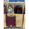 Image 1 : WARDROBE BOX WITH ASSORTED CLOTHING