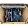 Image 2 : WARDROBE BOX WITH ASSORTED CLOTHING