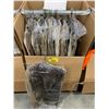 Image 1 : WARDROBE BOX WITH ASSORTED CLOTHING