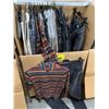 Image 2 : WARDROBE BOX WITH ASSORTED CLOTHING