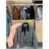 Image 2 : WARDROBE BOX WITH ASSORTED CLOTHING