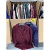 Image 2 : WARDROBE BOX WITH ASSORTED CLOTHING