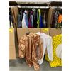Image 2 : WARDROBE BOX WITH ASSORTED CLOTHING