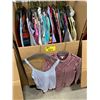 Image 2 : WARDROBE BOX WITH ASSORTED CLOTHING