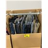 Image 1 : WARDROBE BOX WITH ASSORTED CLOTHING