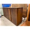 Image 3 : 4 DOOR CREDENZA 71 X 16 X 34"