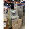 Image 2 : PALLET OF SET DEC ITEMS INCLUDING; ART, PILLOWS, BEDDING, AND SIDE TABLE