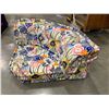 Image 2 : FOLDING FLOOR PLUSH CHAIR