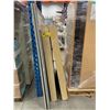 Image 2 : 2 PLASTIC FRONT WALL HANGING CORKBOARDS AND 2 METAL PARTITIONS