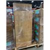 Image 2 : PALLET OF SET DEC ITEMS INCLUDING; PARKING SIGN, OFFICE CHAIR, SANDWICH BOARD AND MORE