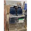 Image 1 : PALLET OF CLASSROOM CHAIRS