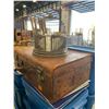 Image 2 : PALLET OF SET DEC ITEMS INCLUDING; DOLLS, NOTEBOOKS, BIRDCAGE, TOOLBOXES AND MORE