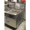 Image 1 : PITCO SOLSTICE SUPREME NATURAL GAS DEEP FRYER W/ 2