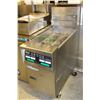 Image 1 : PITCO SOLSTICE SUPREME NATURAL GAS DEEP FRYER W/ 2