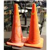 Image 1 : LOT OF 2- 28" TRAFFIC CONES
