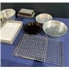 Image 3 : Collection of Bakeware includes Angel Food Cake Pan, Cheesecake Pan, Muffin Tins and more